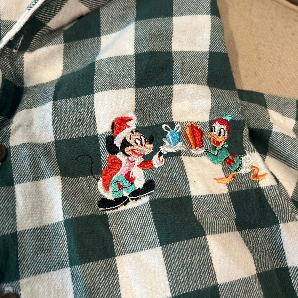 Disney Minnie Mouse and Daisy Duck Festive Pajamas - Picture 7 of 13